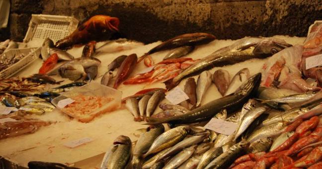 Pesce senza tracciabilità | Sequestro al mercato di Trapani