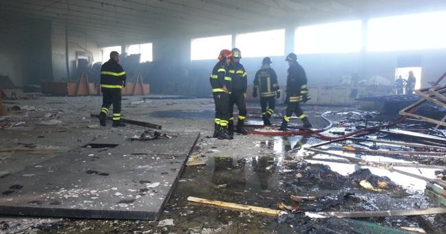 Cantieri culturali della Zisa | Incendio in un capannone