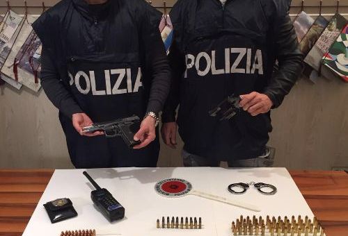 L’arsenale in camera da letto | Un arresto a Palermo