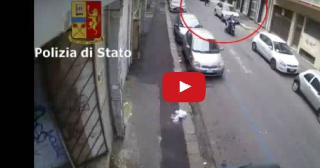 Scippo in piazza Roma |Due arresti della polizia