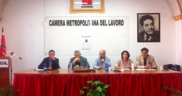 Cgil, il punto sul caos rifiuti| “Istituzioni disinteressate”