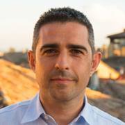 Un altro guaio | per Pizzarotti