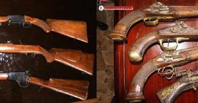 Un arsenale nella casa abbandonata |Trovati fucili, pistole e carabine