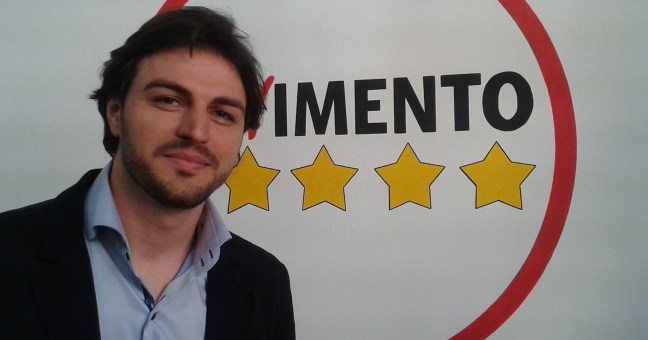 Bagheria sommersa dai rifiuti | “Alt ai sacchetti nei cassonetti”