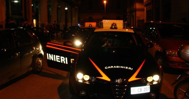 Uccide il vicino di casa a fucilate | Accusato di omicidio volontario