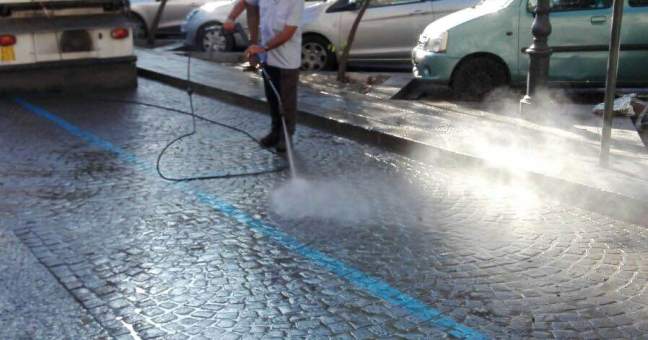 Spostati i cassonetti di via Spinuzza | Dolce: “Miglioriamo il decoro”