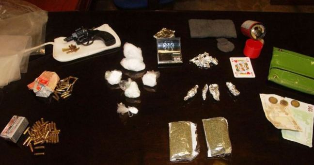 Pistola, cartucce e cocaina |Carabinieri arrestano 43enne