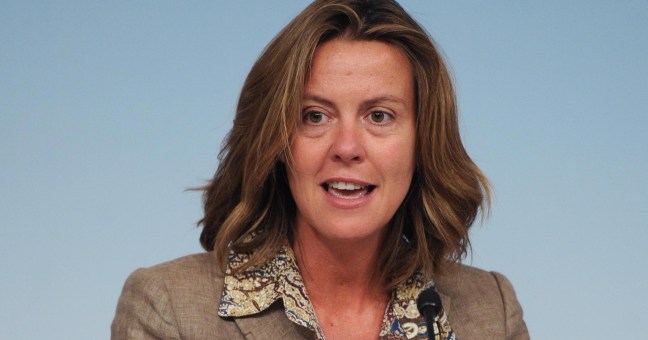 Lorenzin silura la responsabile | che guadagna quanto Mattarella
