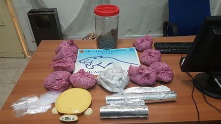 Librino, droga al viale Moncada