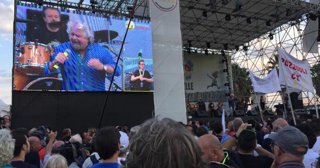 Il giorno della festa a cinque stelle | Grillo chiude: “Il capo sono io”