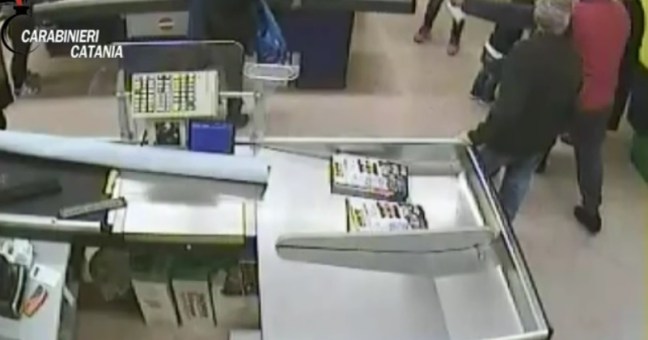 Assalto al supermercato| Catturato il rapinatore
