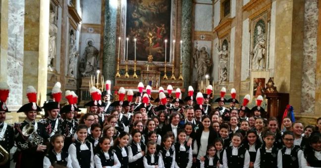 Fanfara e voci bianche| La musica celebra la Virgo Fidelis