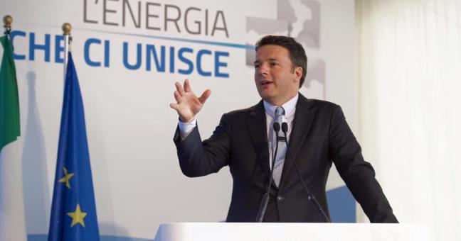 Renzi punge i Cinquestelle: | “Firme false ma soldi veri”