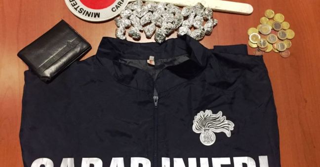 Spaccia al “campo scuola” |Arrestato dai carabinieri
