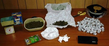 In casa con 150 grammi di “erba” |Carabinieri arrestano 21enne