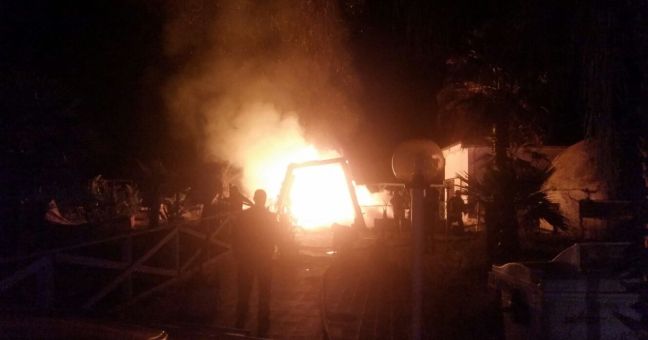 Incendio in appartamento |Polizia salva una famiglia