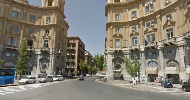 L’isola pedonale di via Roma | I commercianti: “Sì ma coi servizi”