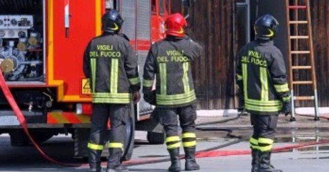 Brucia la loro casa | Morti due sposi