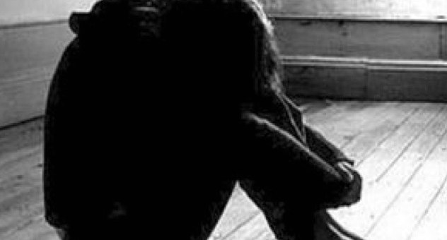 I genitori si separano |14enne si toglie la vita