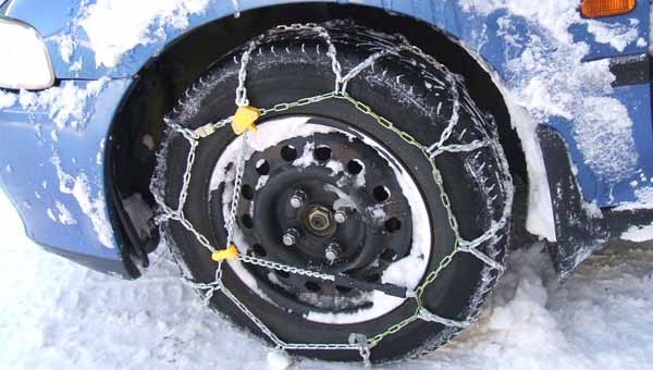 Neve in collina e collegamenti ko | Il gelo rende difficili i trasporti