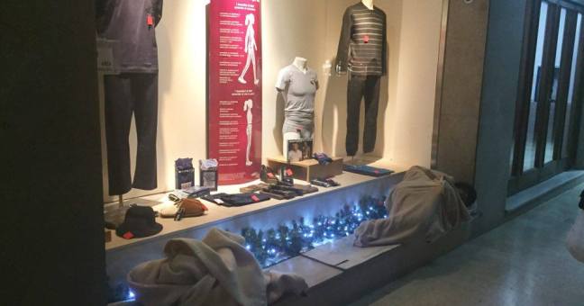 Quelle ombre addormentate | “Una coperta salva la vita”