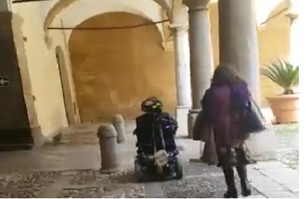 Palazzo dei Normanni inaccessibile | L’incontro con i disabili – VIDEO