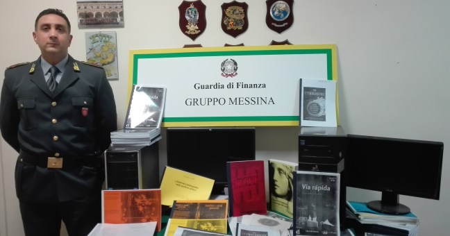 Copie false di libri universitari | Maxi sequestro della Finanza