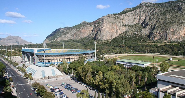 “Ippodromo della Favorita chiuso | Lavoratori dell’impianto a rischio”