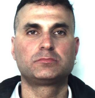 Evade fingendo mal di denti |Arrestato, torna ai domiciliari