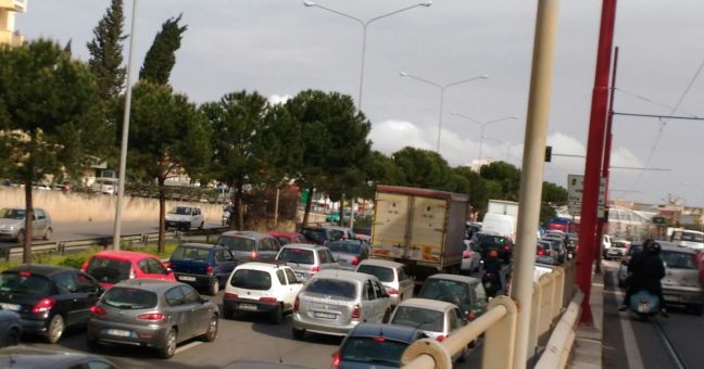 Traffico in viale Regione, si cambia | Istituita la marcia su tre corsie