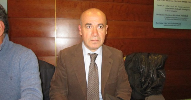 Forzese: “Rettore Basile spieghi |criteri selezione Direttore generale