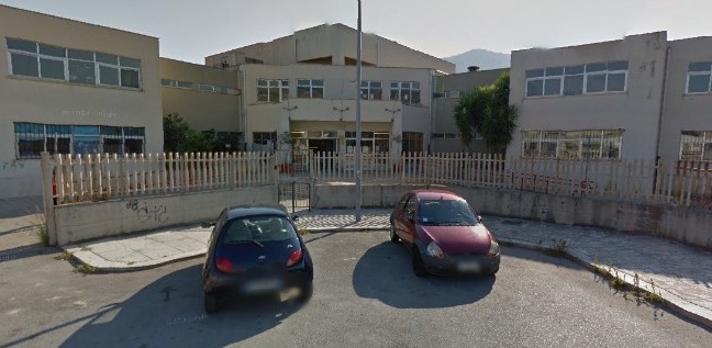 Fedeli visita la scuola Falcone | Sit-in dei precari allo Zen