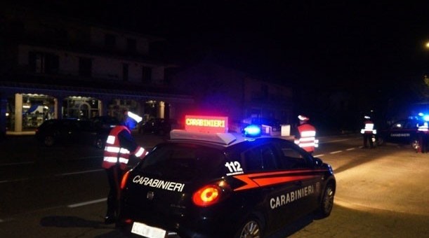 A 17 anni nei night | Scattano gli arresti