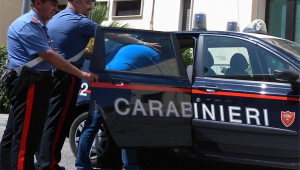 Violentata in ospedale | mentre è anestetizzata