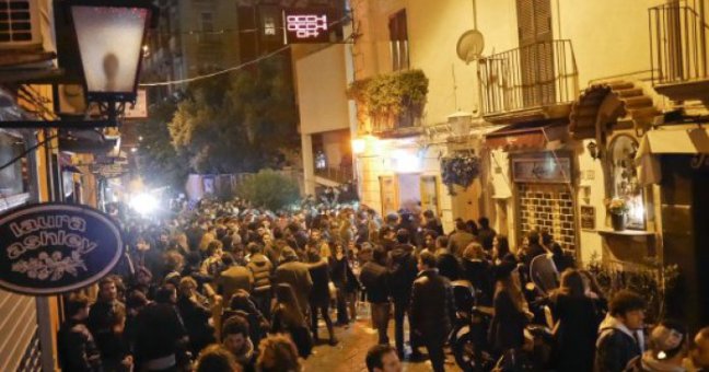 Spari e coltellate | nella movida