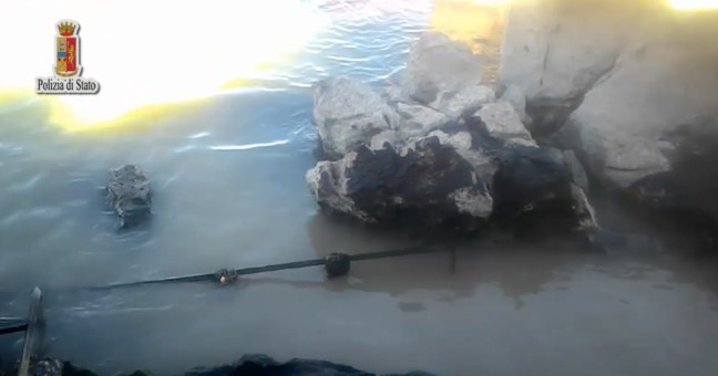 Liquami versati nel mare di Cefalù | Il pericolo inquinamento ambientale
