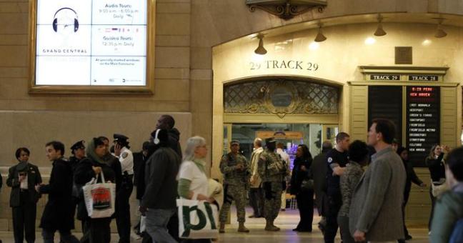 New York, esplosione | alla stazione dei bus
