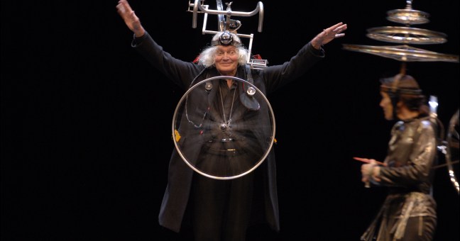 Poesia, acrobazie e fantasia | Le Cirque Invisible al Biondo
