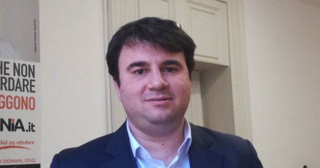 Consiglio in stallo, Abramo: |”Certifica fine dell’era Bianco”