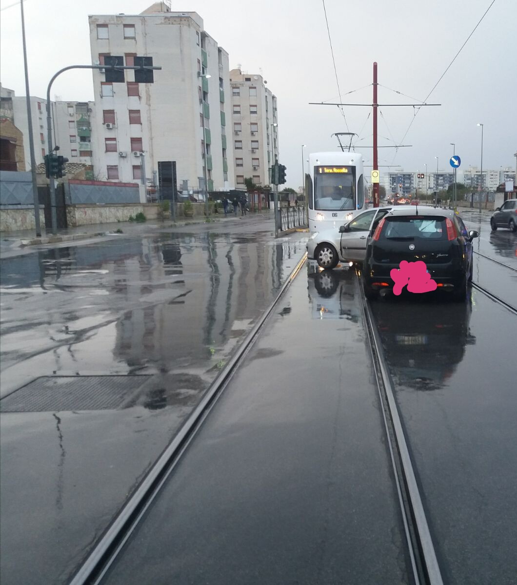 Scontro tra auto allo Sperone | Due feriti trasportati in ospedale