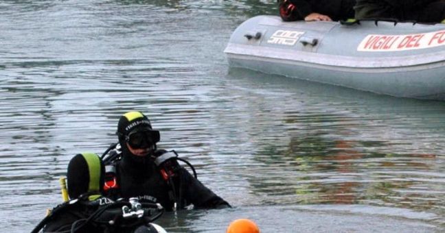 Donna morta recuperata in mare | Indossava il giubbotto di salvataggio