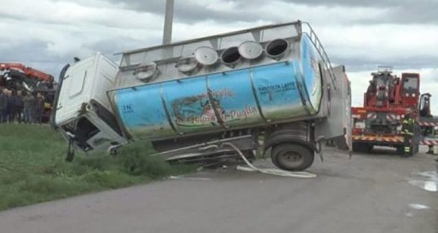 Lo scontro con un’autocisterna | Tre morti, famiglia distrutta
