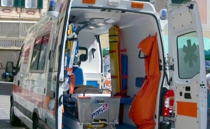 Incidente in via Gelarmo |Auto contro un muro