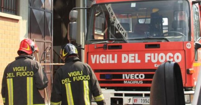 Rappresentante di lista minacciata | Poi un misterioso incendio al box