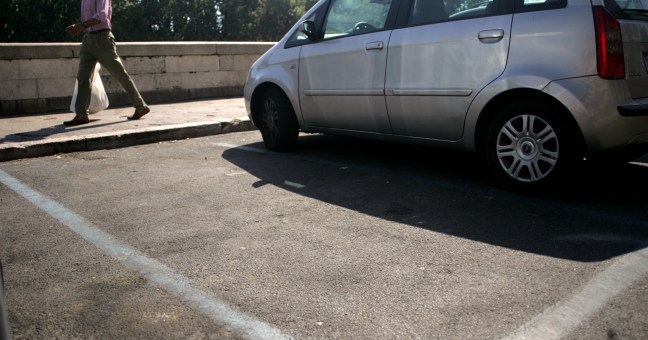 Multe per i pass Amat sbiaditi | “Automobilisti ancora nel mirino”