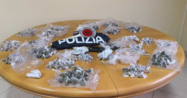 Sorpreso con la droga in casa | Sequestro e arresto allo Zen 2