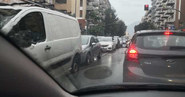 Palermo, caos e pioggia | ‘Odissea nello sfascio’