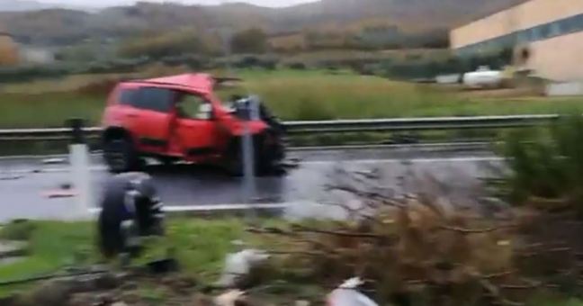 Scontro all’alba contro un bus | Muore una mamma 30enne