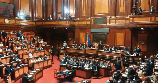 Decreto Genova è legge | Il ‘pugno’ di Toninelli