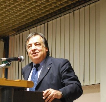 Un intoppo ferma i servizi sociali| A rischio contratti da 600 mila euro